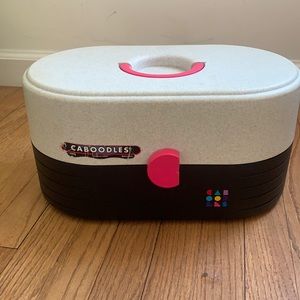 Vintage caboodle!!! With interior tray